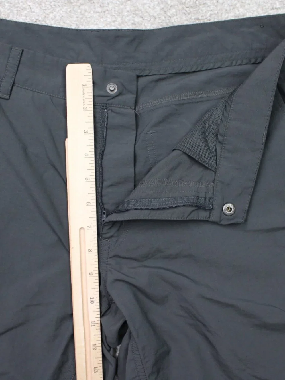 The North Face Shorts Men 36 Gray 100% Nylon 9